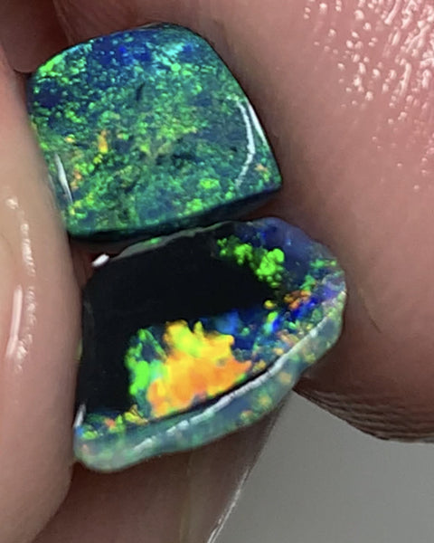 Australian Rough Opal Lightning Ridge Mulga ® Black 2.7ct Little pair RUBs Black base Gorgeous Bright Multi fires 8x6x5mm & 7x6x4mm ET6297