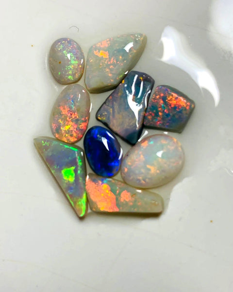 Lightning Ridge Opal Rough Small size Rub Preform Parcel Black Dark & Crystal Miners Bench® 9cts Stunning Bright Multifires & patterns to faces 12x5x3mm to 7x4x2mm WAA16