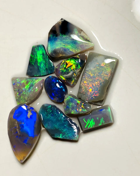 OPAL MONTH SPECIAL Lightning Ridge Opal Rough Rub Preform Parcel Black Dark & Crystal Miners Bench® 15.75cts Stunning Bright Multifires & patterns to faces 15x8x6mm to 6x3x2mm WAA15