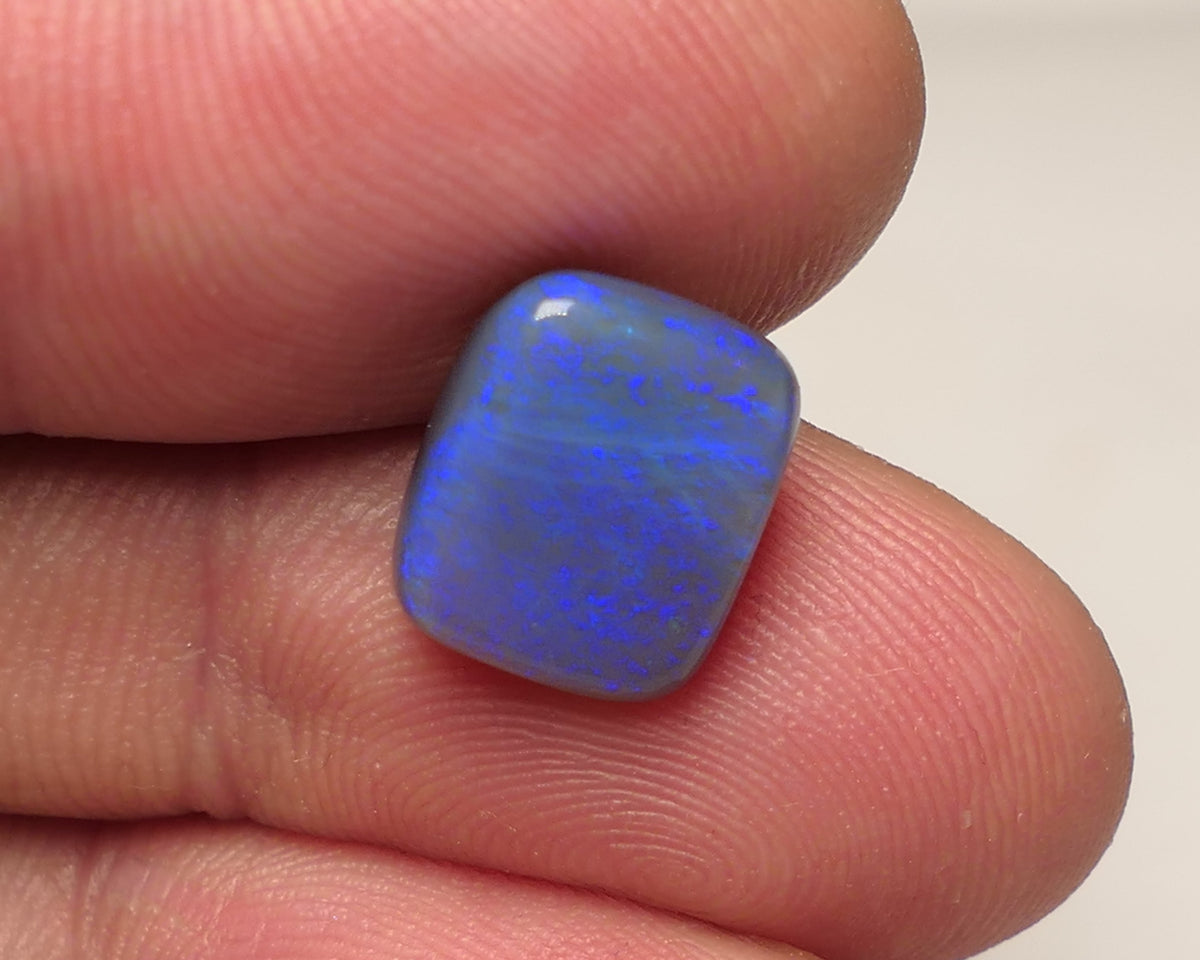 Australian Dark Crystal Opal Gemstone 3.9cts Jewellery Grade N6 Body Tone B4 Brightness Gorgeous Blue fires 12x10x4mm WAC59