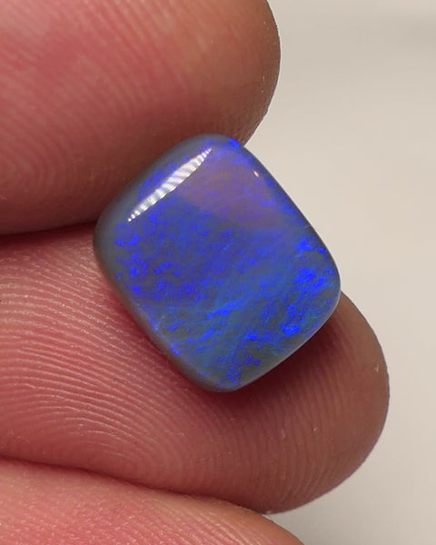 Australian Dark Crystal Opal Gemstone 3.9cts Jewellery Grade N6 Body Tone B4 Brightness Gorgeous Blue fires 12x10x4mm WAC59