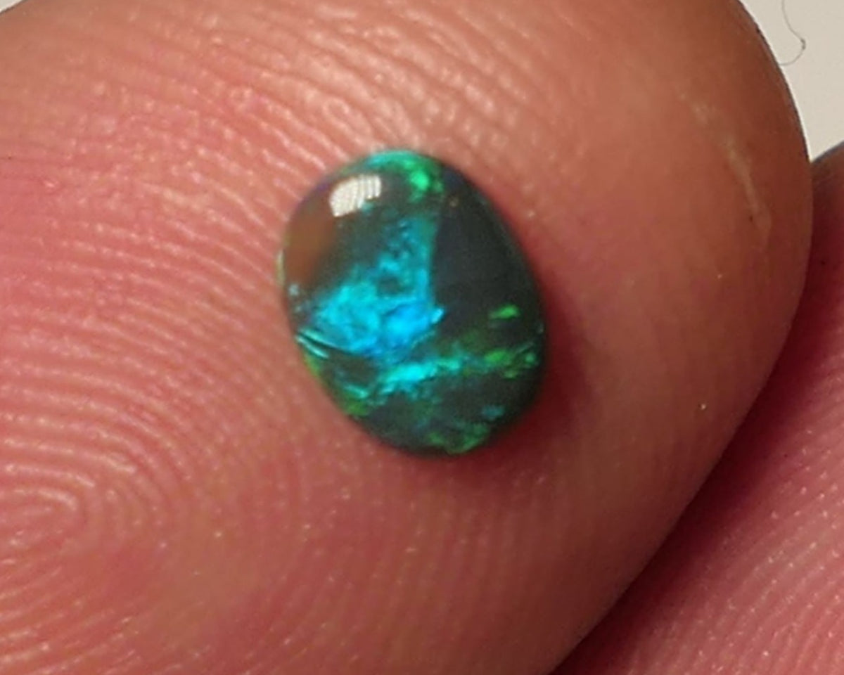 Black Opal Gemstone 0.35cts Gem Grade Mulga® N4 Body Tone B3 Brightness Stunning Green/Blue Fires 6x4.5x1.5mm WAC66