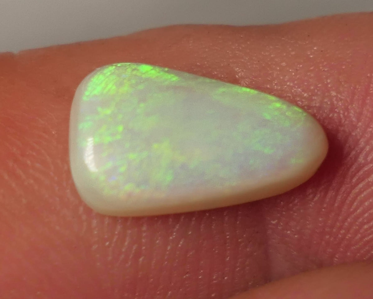 Lightning Ridge N8 Light opal Gemstone 2.7cts Polished ready for setting Yellow Dominant Multifires 13x8x3mm SKU#0411