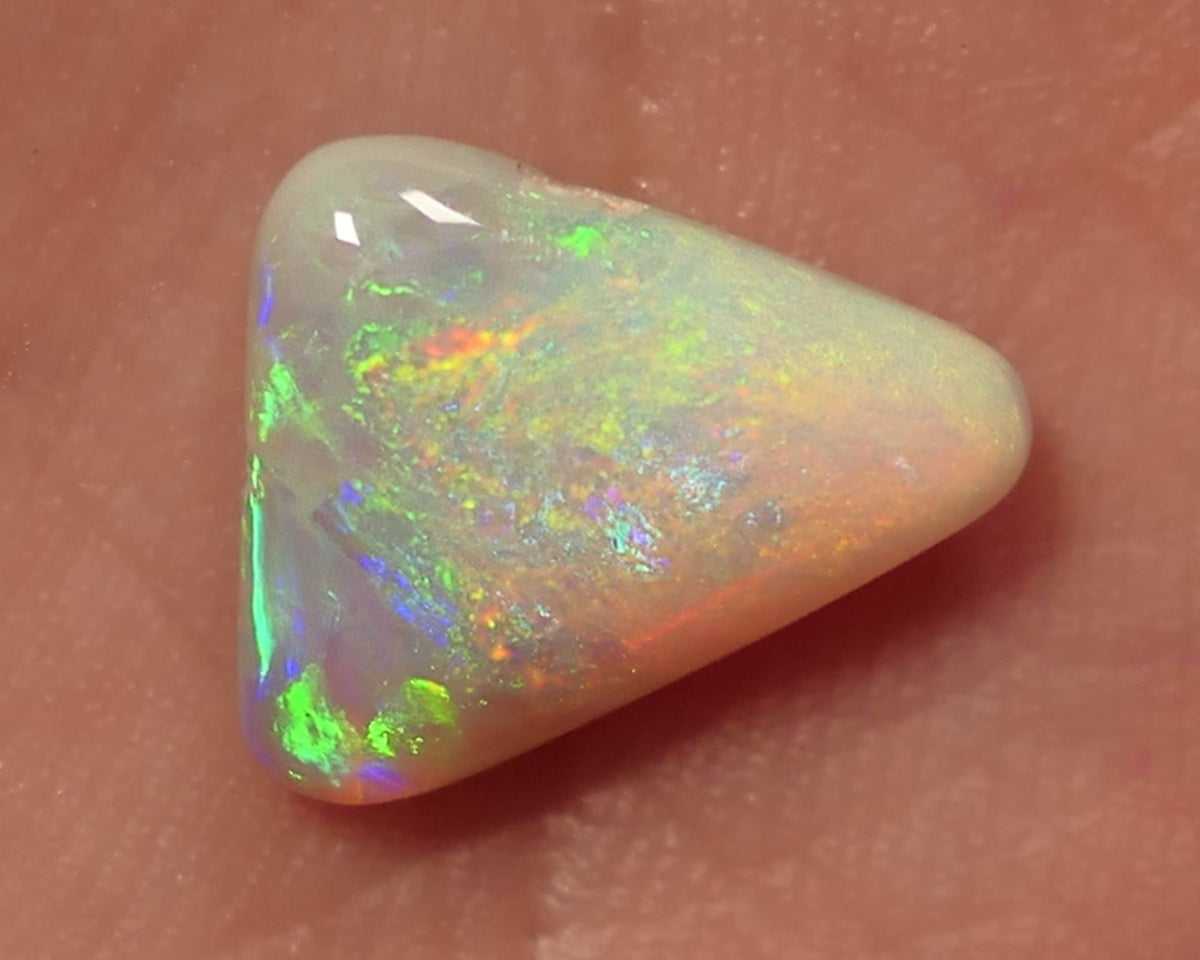 Crystal Opal Gemstone 2.85cts Gem Grade Mulga® N7 Body Tone B2 Brightness Amazing Display of Gorgeous Multifires 13x11x3.5mm WAC72