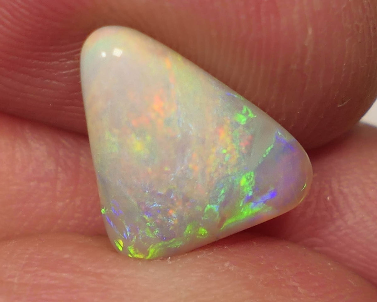 Crystal Opal Gemstone 2.85cts Gem Grade Mulga® N7 Body Tone B2 Brightness Amazing Display of Gorgeous Multifires 13x11x3.5mm WAC72