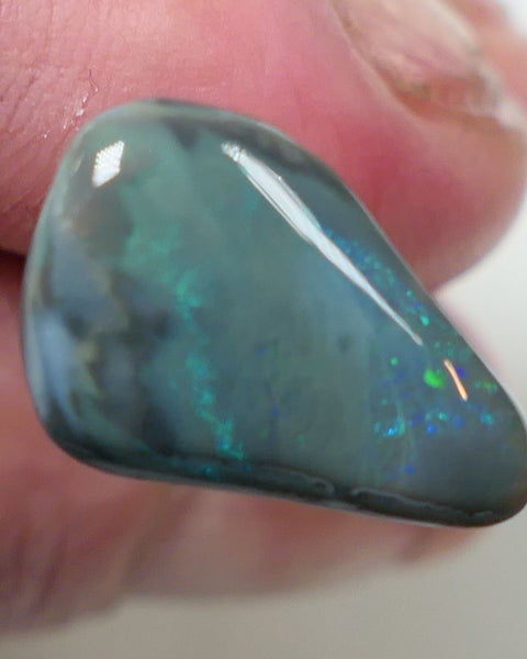 Lightning Ridge Opal Dark Base Seam Rough Rub 4.6cts Some Blue & Green fires 20x12x3.5mm 0534