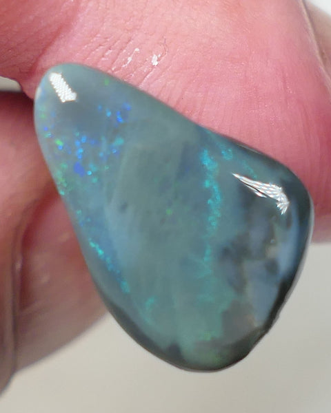 Lightning Ridge Opal Dark Base Seam Rough Rub 4.6cts Some Blue & Green fires 20x12x3.5mm 0534