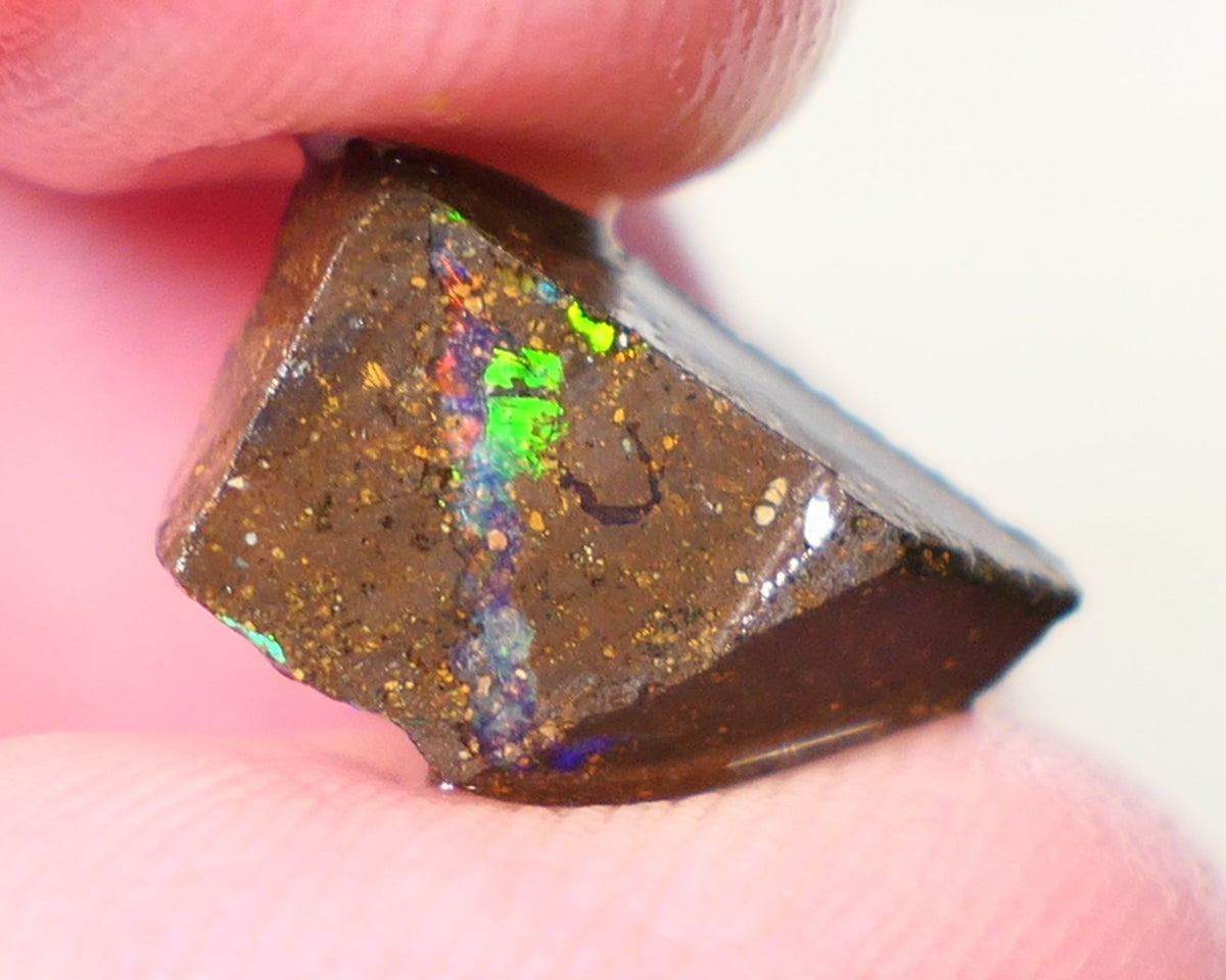 Queensland Boulder Boulder opal 5cts rough / Rubs Winton Bright Electric Multifires 13x9x3mm & 6x4x3mm 0606