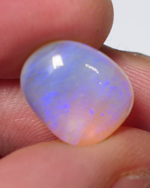 Lightning Ridge Crystal Opal Gemstone 4cts Jewellery Grade N7 Body Tone B3 Brightness  Stunning Blues 13x10x4mm 0638