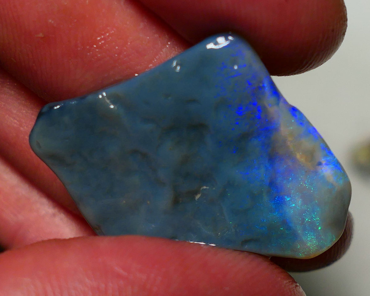 Lightning Ridge Rough Opal 13cts Nice sized Dark Crystal Seam Gorgeous Bright fires in bar to carve 33x26x3mm 1316