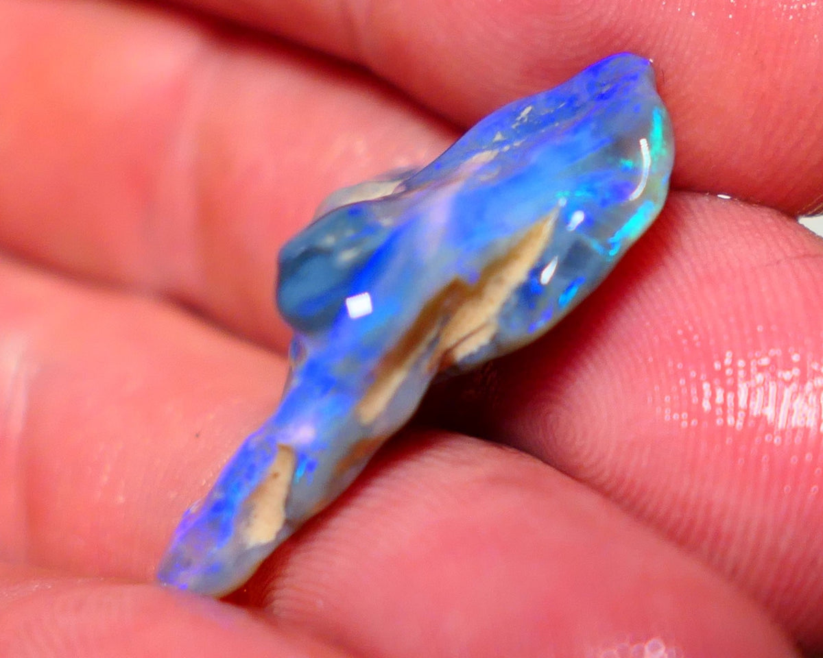 Lightning Ridge Rough Opal 15cts Nice sized Dark Crystal Seam Gorgeous Bright fires in bar to carve or cut 29x19x8mm 1315