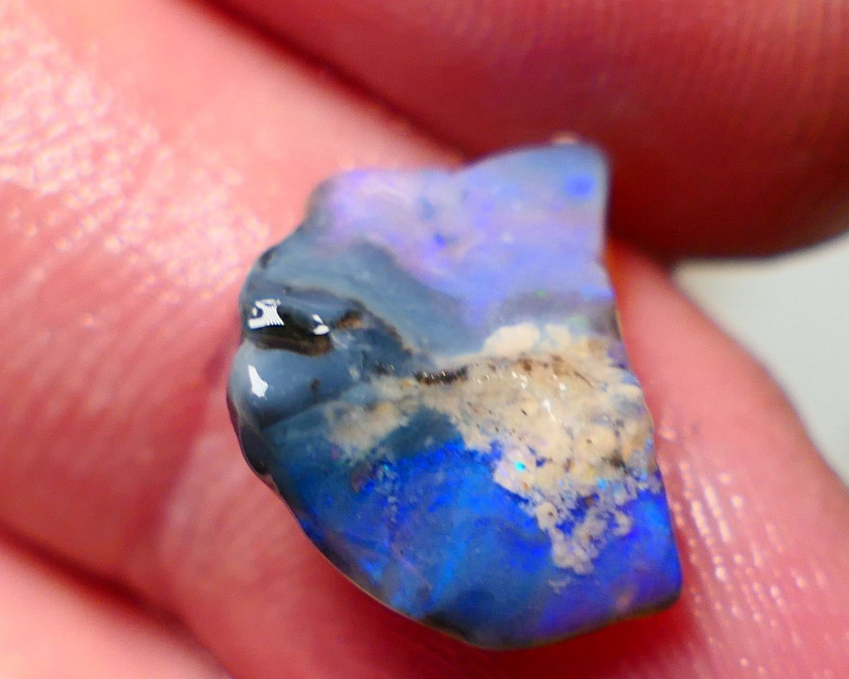 Mulga Rough Opal Gamble 3.50cts Dark Base Seam Blue Dominant fires to Cut / carve & polish 14x10x4mm Auction NS132