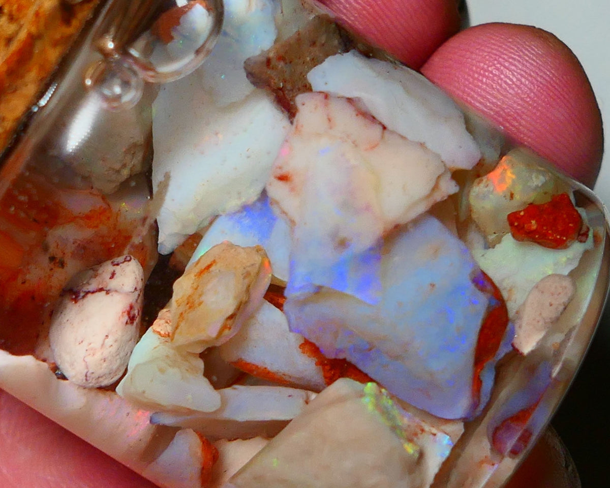 Coober Pedy Opal Rough Parcel Light & Crystal 120cts Gamble but has lots Multicolours / colours to go at 15mm to chip size CPJAR05