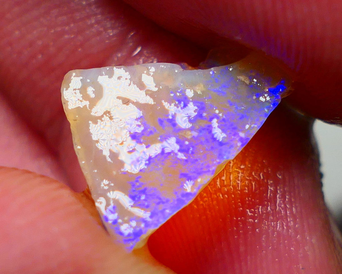 Lightning Ridge Opal Dark Crystal Base Seam Rough Rub 2.65cts Gorgeous Stunning Bright fires 14x11x3mm NS114