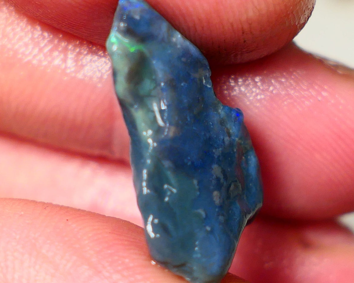 Mulga Rough Opal Gamble 11cts Dark Base Seam Green Dominant fires to Cut / carve & polish 22X16X6mm Auction NS108