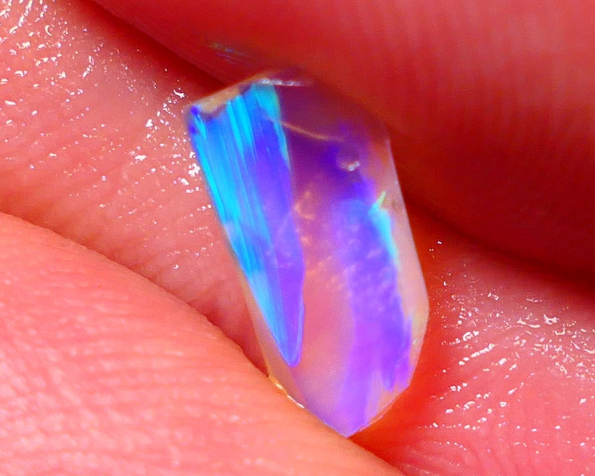 Mulga® Rough Rub Opal 0.95cts Dark Crystal Base Seam Amazing Broad Bling Patterns electric Multifires 11x5x2mm NSW026