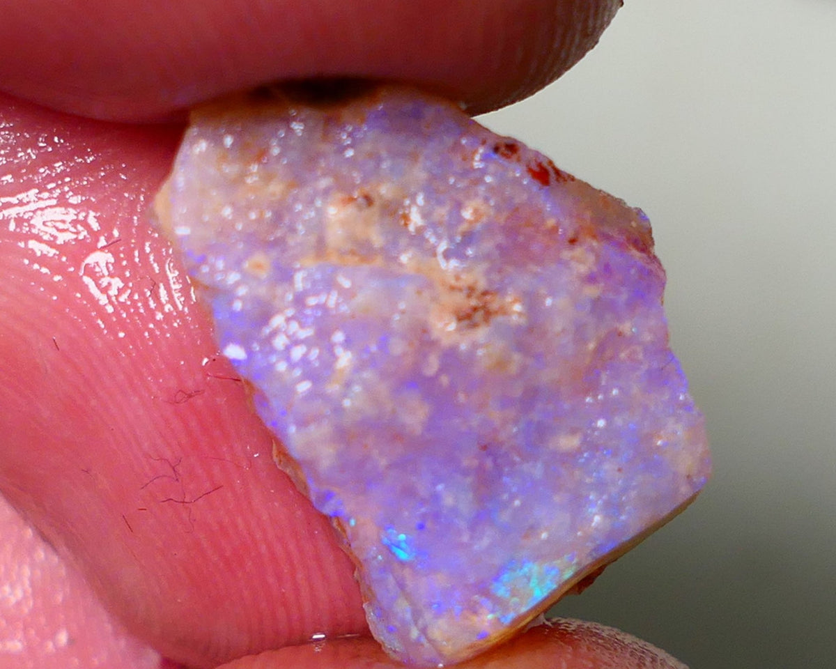 Coober Pedy Rough Opal 7.50cts Crystal/Light Seam showing nice Blue/Green Colours in flat bar 19x14x5mm NS199