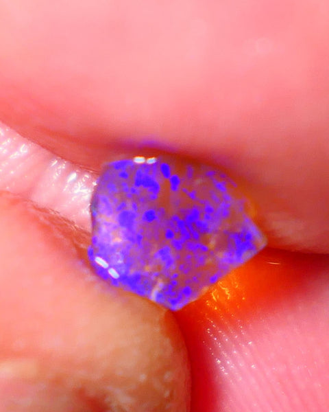 Lightning Ridge Opal Dark Crystal Base Seam Rough Rub 0.55cts Clean Gem Bright Blue fires 7x6x1.5mm NS186