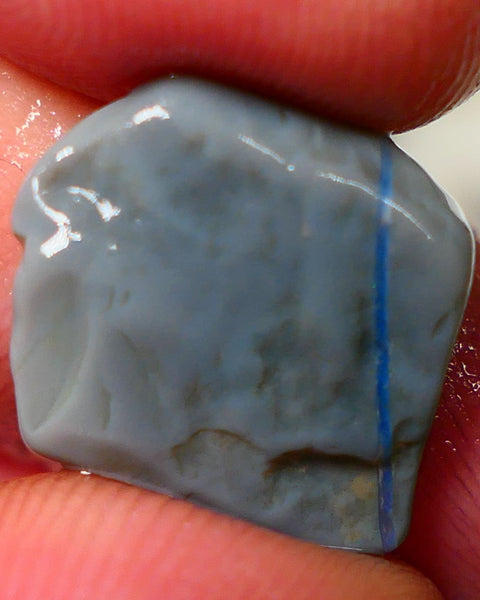 Lightning Ridge Rough Opal 5cts Dark Base Gamble Seam Blues in the vertical bar / vein  14x13x4mm NS201