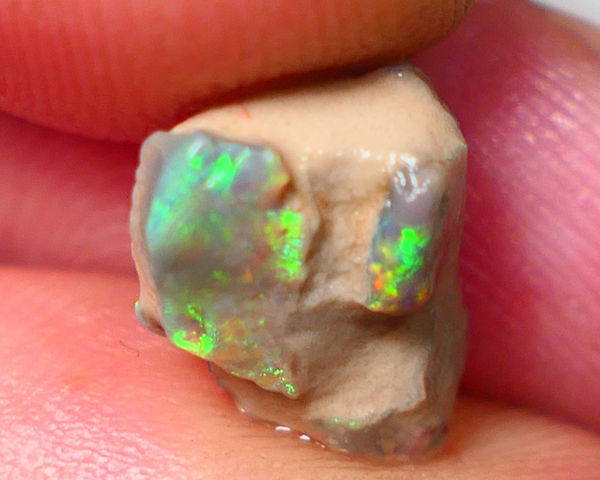 Lightning Ridge Rough Untouched Crystal Seam opal formation 2.95cts Gorgeous Green/Yellow Dominant M.Fires showing 11x8x6mm RL003