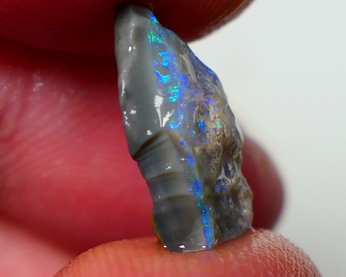 Lightning Ridge Rough Opal 4.00cts Dark Base Seam Bright Vibrant Gorgeous Green / Teal / Blue Bar to Cut 16x9x5mm NS318