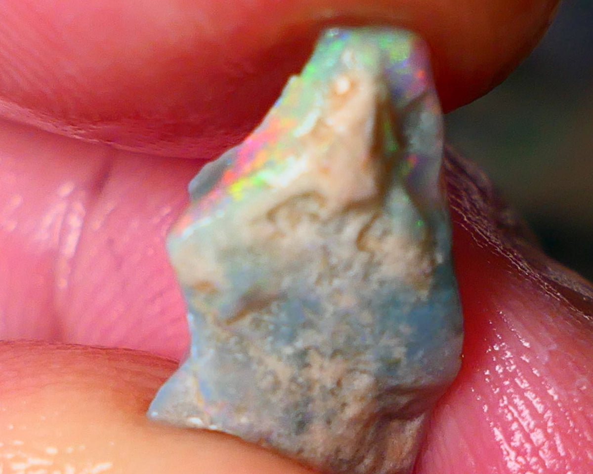 Lightning Ridge Small Cutters Seam opal rough 3.00cts showing Lovely bright Reds/Orange/Yellow 14x9x4mm ALP156