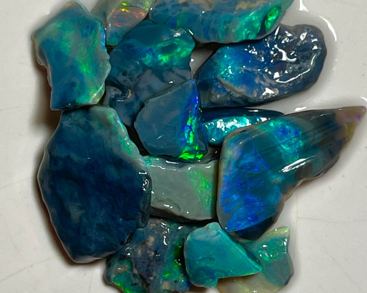 Cutters Parcel Mulga® Black/Dark Seam opal rough 30.75cts Wee Warra plains Lots of Bright Multicolours 16x14x3 to 8x8x2 mm NEW959