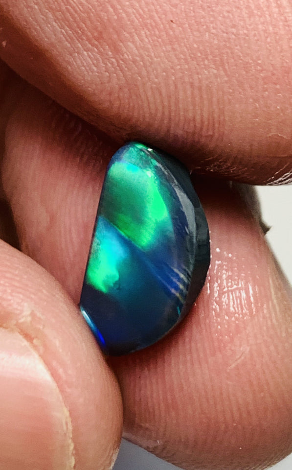 Australian Opal Gem Grade Single Black Rub 2.5cts Rub/Rough/Preform Super bright Multifires on Black here Stunning Broad flash pattern 13x7x3mm WSC768