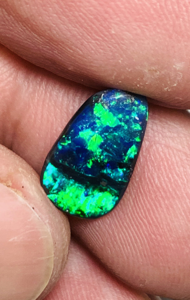 Australian Black Opal Gemstone 2.2cts Gem Grade Mulga® Field N1 Body Tone B2 Brightness Stunning Multifires 14x8x2mm WSM106