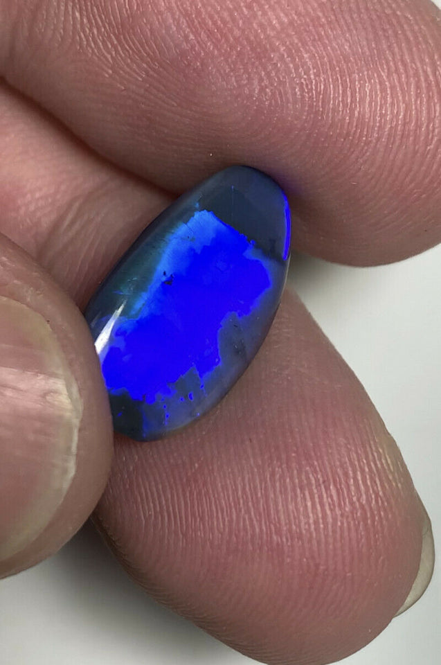 Australian Black Opal Gemstone 3.6cts N3 Body Tone B1 Brightness Gorgeous Vivid Blue fires 17x10x2mm GEM1111