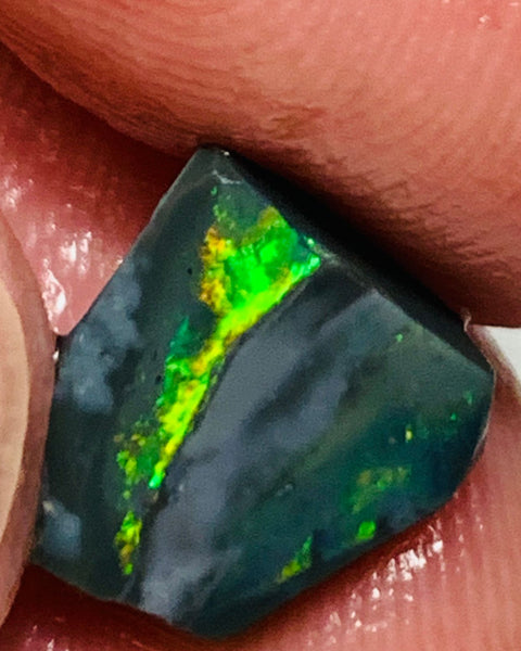 Australian Black Opal High Grade Rough / Rub / Preform N2 Bodytone 3.6cts Highly Bright Multifires & multi zones of colour 10x9x4mm WSM67