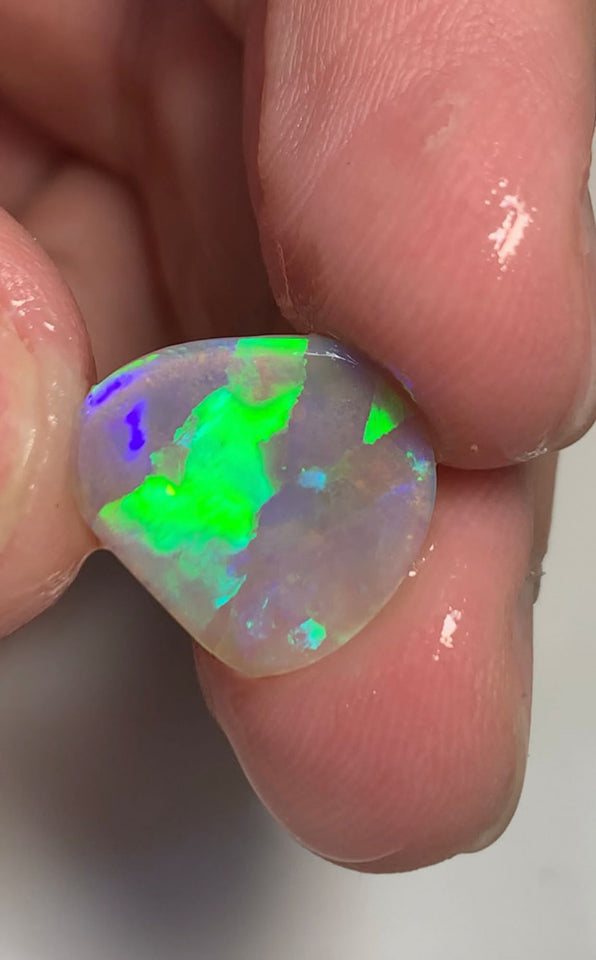 Australian Opal Crystal Rough / Rub / Preform High Grade 2.7cts Jewellery Grade Bright Multi fires 16x15x1mm WSJ58