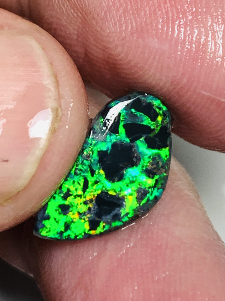 Australian Opal Rough Rub prefrom Gem Grade N3 Black Opal Miners Bench® Snake Skin 2.9cts Lots of Lovely Sharp bright green fires 15x8x3mm WSN42