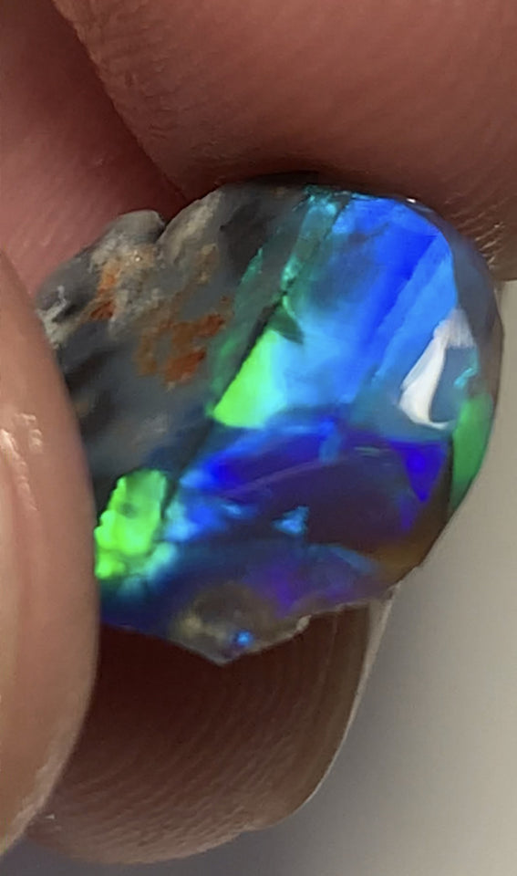 Australian Opal Semi Black Crystal Rub 4cts Extremely Saturated Vibrant Rough / Rub Super Vivid bright fires gorgeous play of colour WSC358