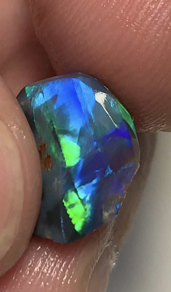Australian Opal Semi Black Crystal Rub 4cts Extremely Saturated Vibrant Rough / Rub Super Vivid bright fires gorgeous play of colour WSC358