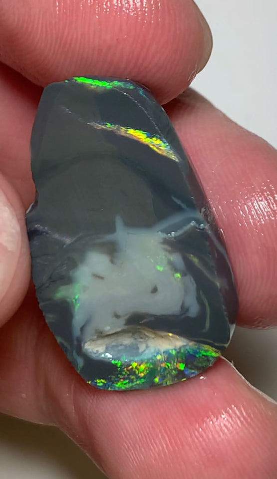 Australian Rough / Rub N4 Black opal  23cts Large Picture stone with Vibrant Bright multicolour bars 29x17x7mm WSQ29